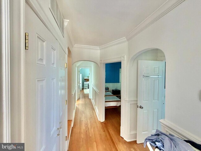 Building Photo - 7538 Morningside Dr NW
