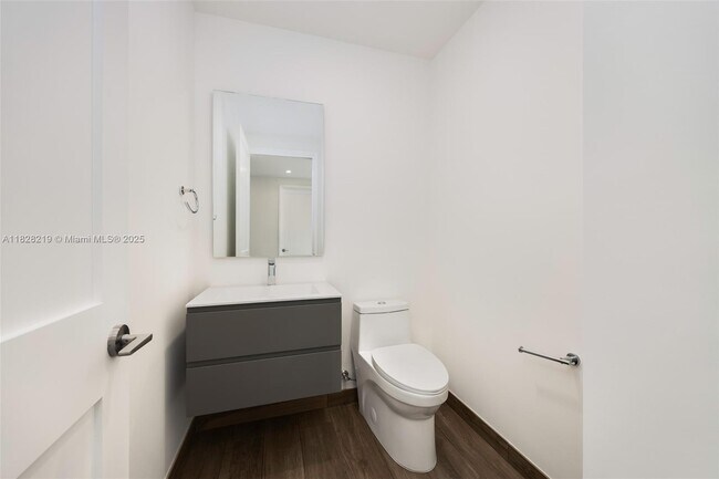Building Photo - 7510 SW 100th St