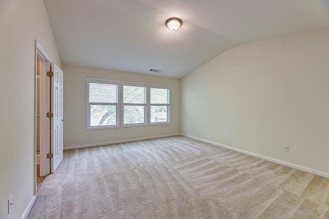 Building Photo - 1356 Upshur Pl NE