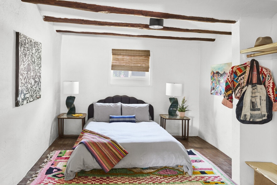 Building Photo - 2845 Agua Fria St