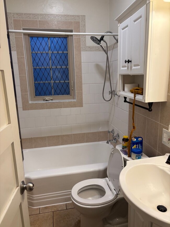 Building Photo - 2002 Baseline Rd