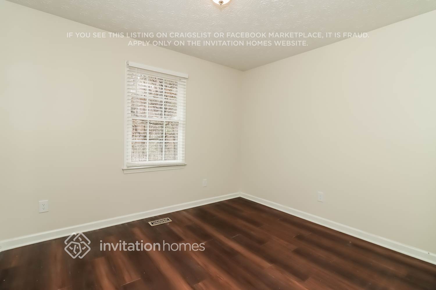 Building Photo - 322 Dillon Dr