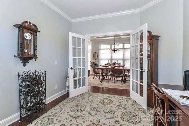 Building Photo - 115 Brawley Point Cir