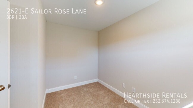 Building Photo - 2621-E Sailor Rose Ln