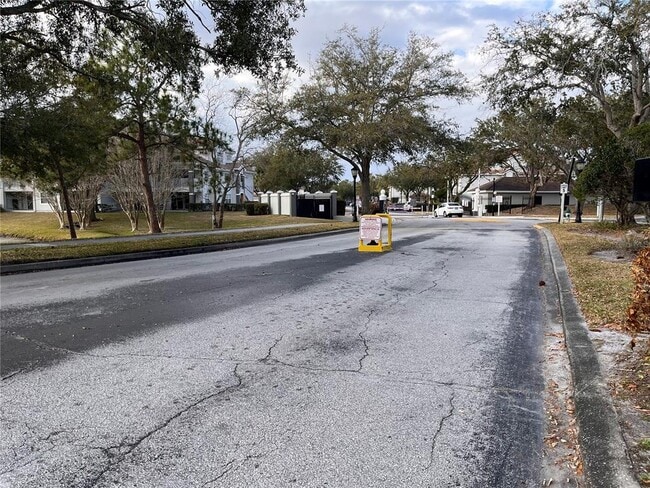 Building Photo - 13838 Fairway Island Dr