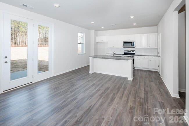 Building Photo - 1014 Hanover Crossing Dr