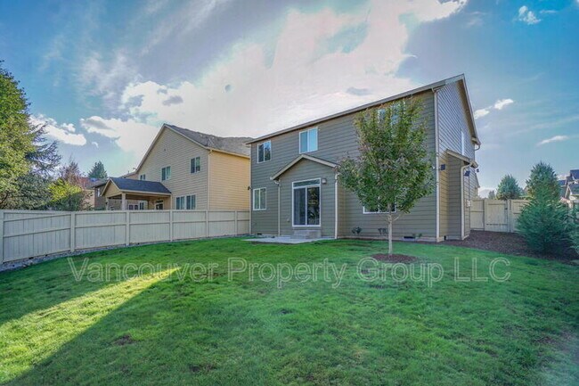 Building Photo - 6405 NE 87th Ave