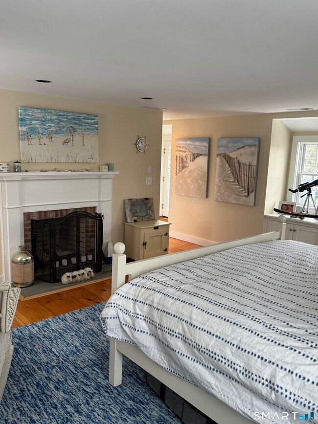 Building Photo - 84 Waterside Ln