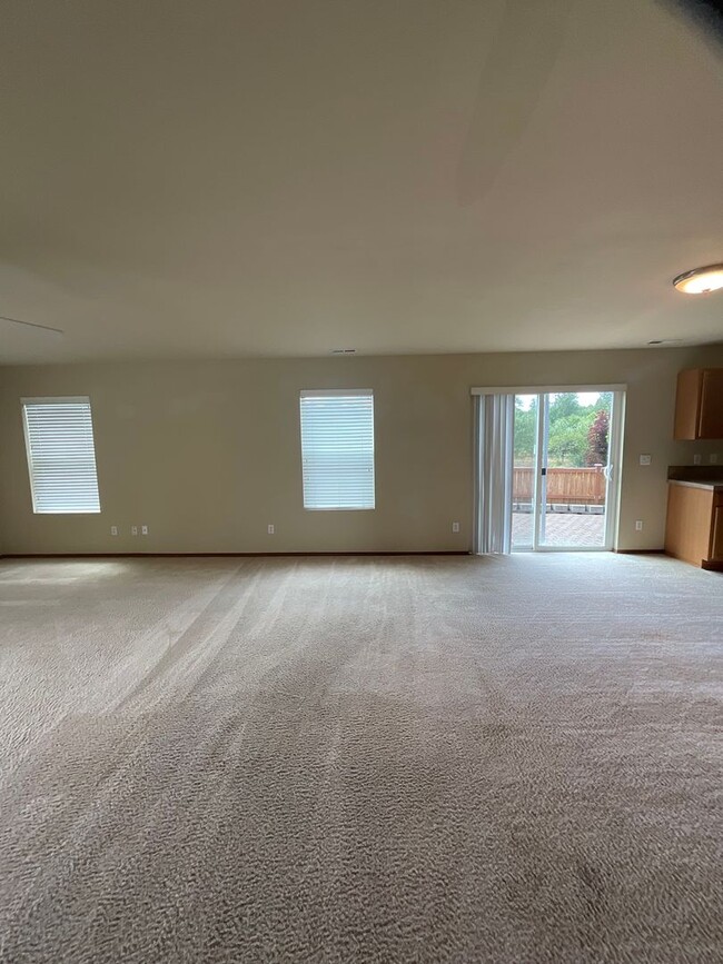 Building Photo - Charming 3-Bedroom Home for Rent