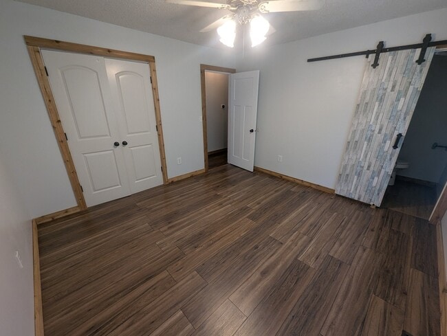 Building Photo - 167 SE 421st Rd
