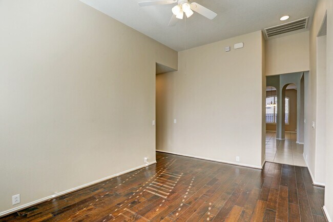 Building Photo - 5503 Honey Mesquite Way