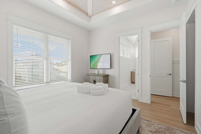 Building Photo - 304 Palm Beach Dr