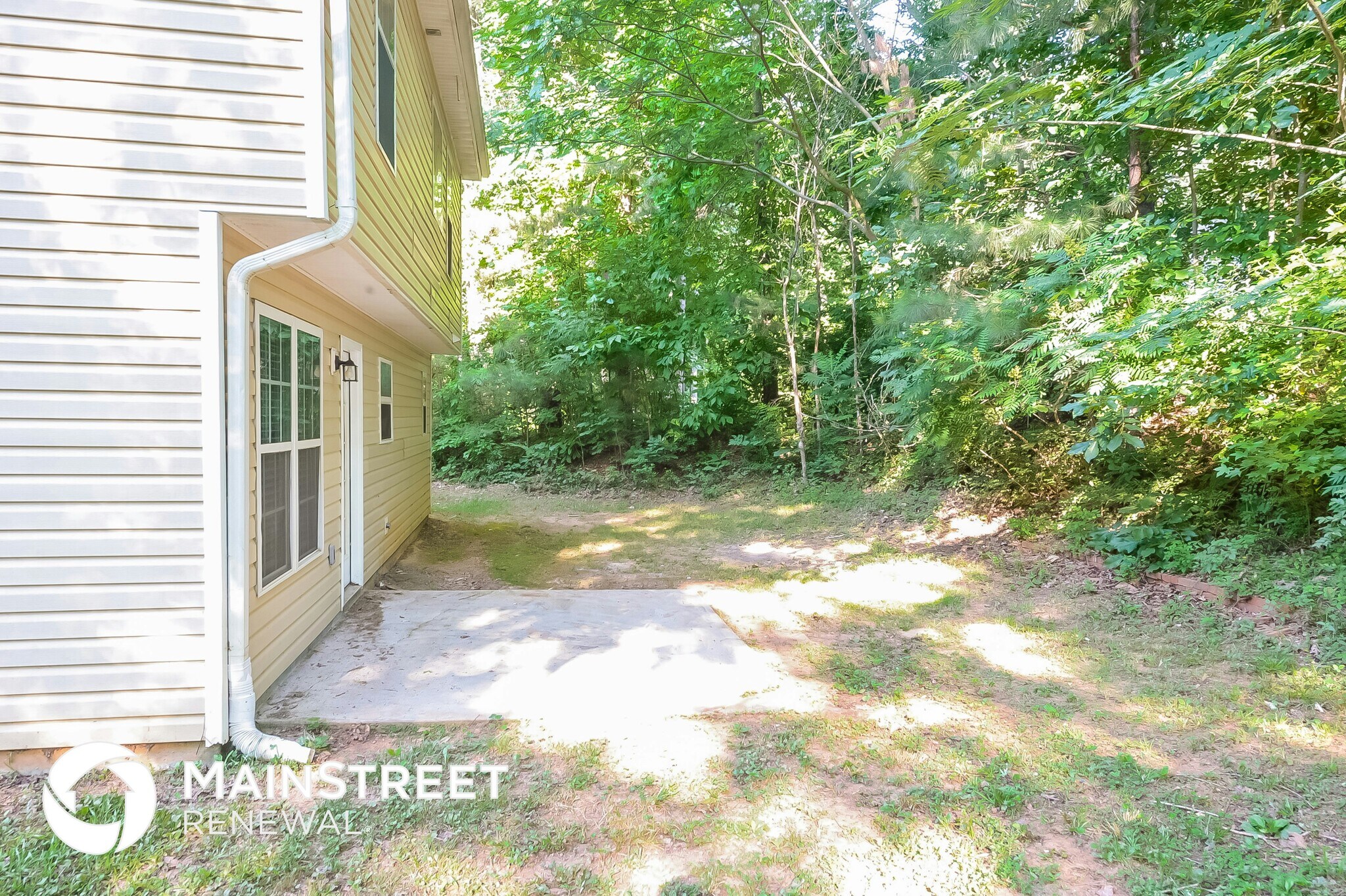 Building Photo - 405 Hawthorne Cir