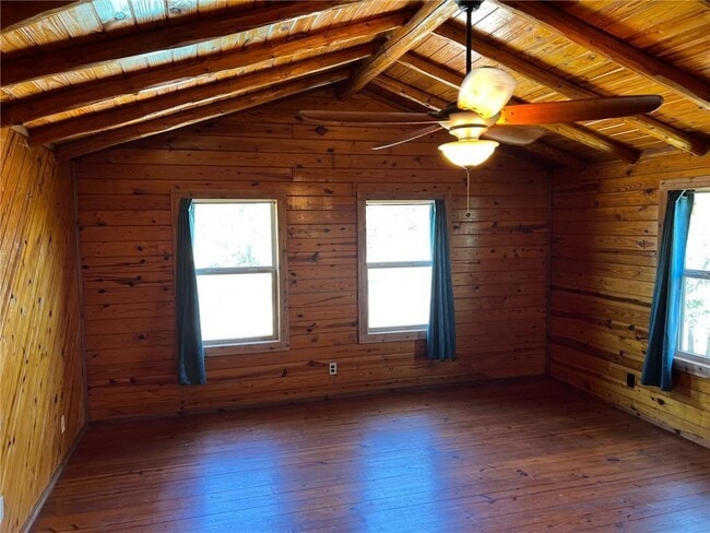 Building Photo - 1215 Agarita Dr