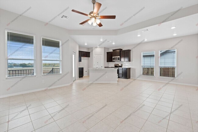 Building Photo - $250 OFF FIRST MONTHS RENT