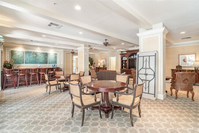 Building Photo - 1064 N Tamiami Trl