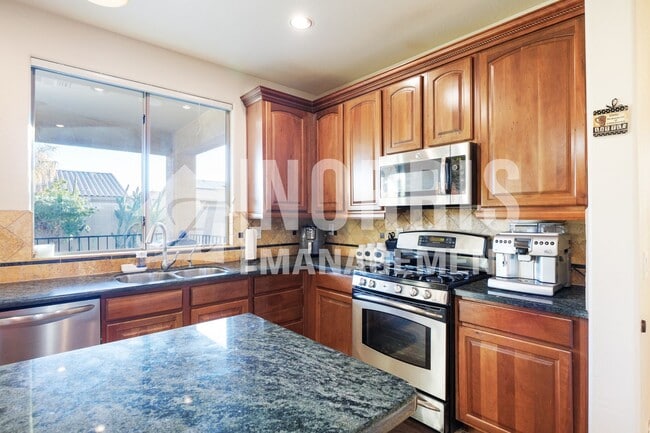 Building Photo - Beautiful Large Home NOT FURNISHED with Pool in Villago Community