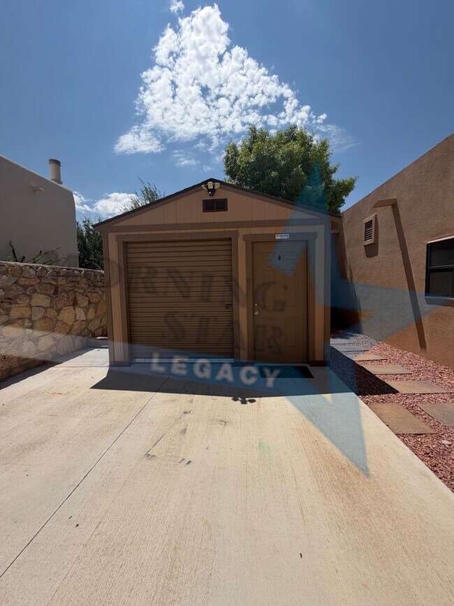 Building Photo - 4648 Mesa Rico Dr