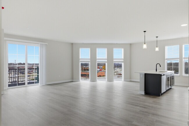 Building Photo - 250 McHenry Rd