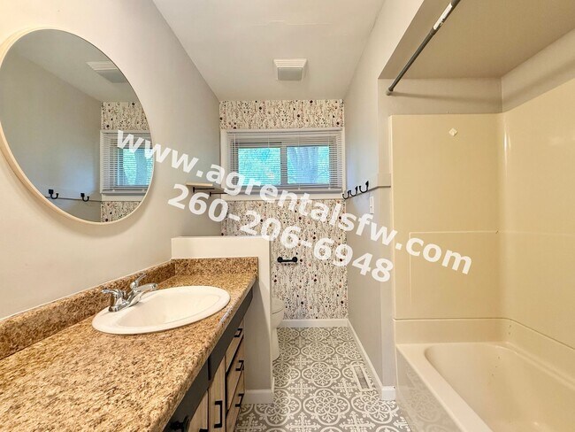 Building Photo - 5037 Brook Dr