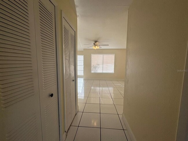 Building Photo - 4033 Henley Rd