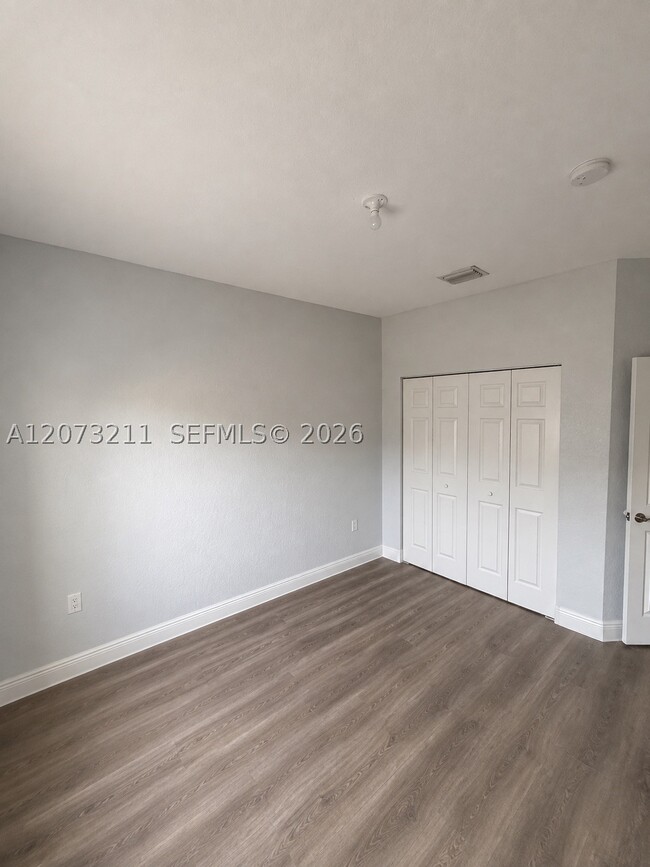 Building Photo - 14701 SW 22nd Terrace