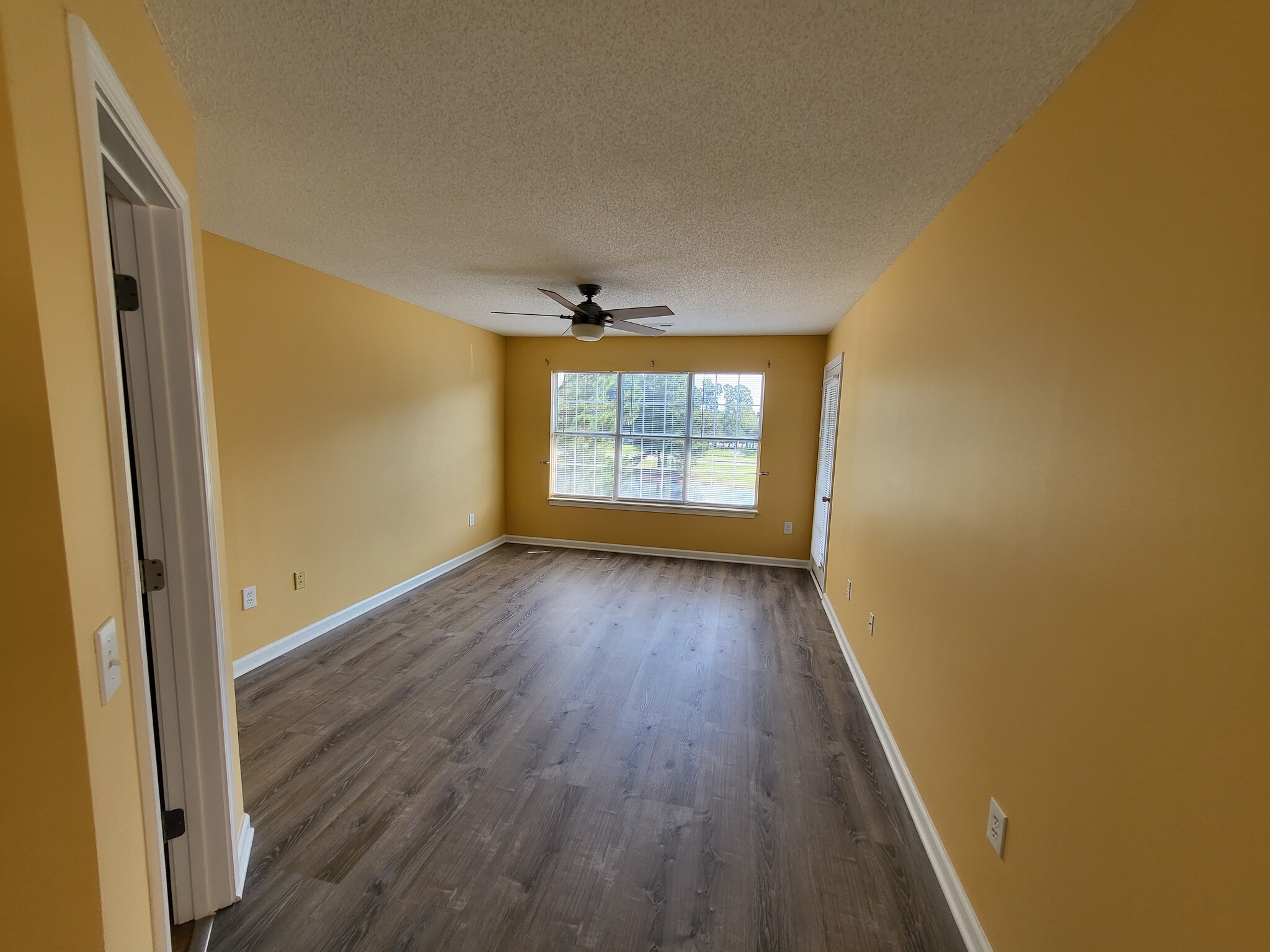 Primary bedroom - 4910 Windsor Green Way