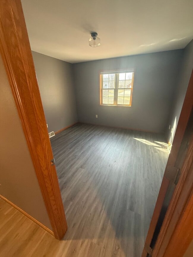 Building Photo - Remodeled 3BR 3BA Duplex in Black Earth – $2,950 Month-to-Month