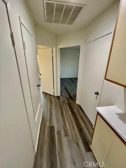 Building Photo - 79400 Ave 42