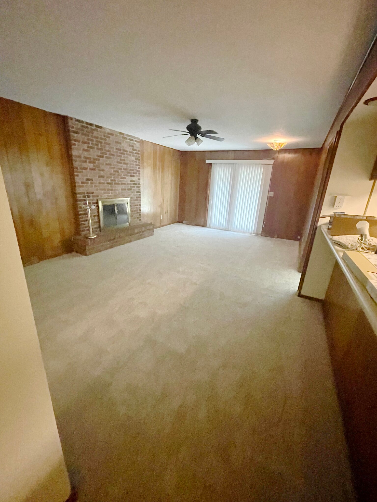 Building Photo - 721 E Wellington Ct