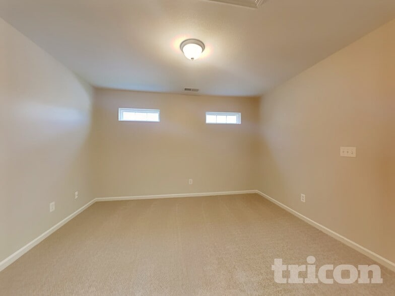Building Photo - 248 Eagle Pointe Dr