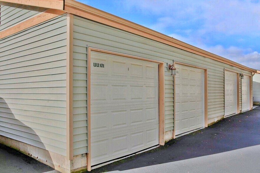 Building Photo - 4807 Morris Ave S
