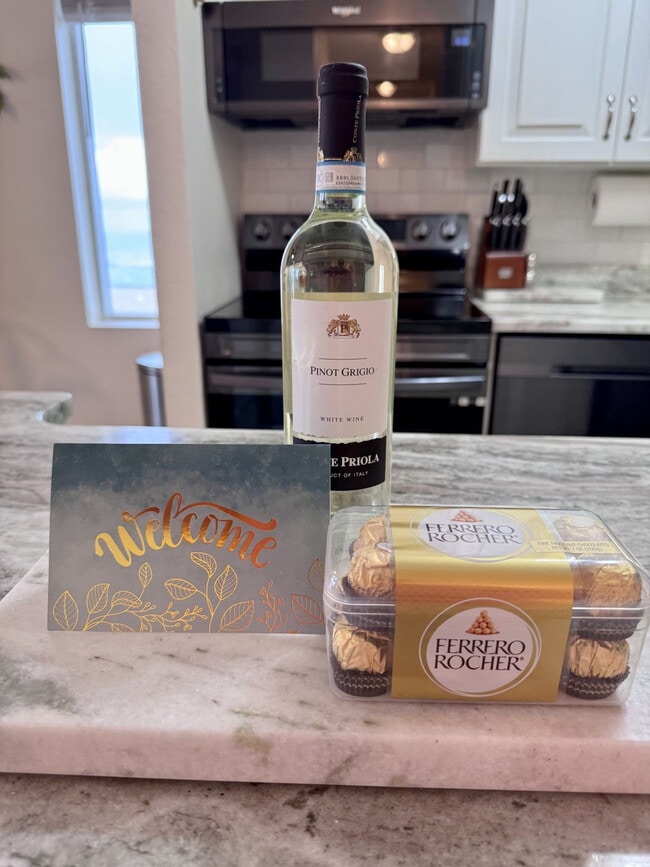 Building Photo - 303 Atlantic Ave