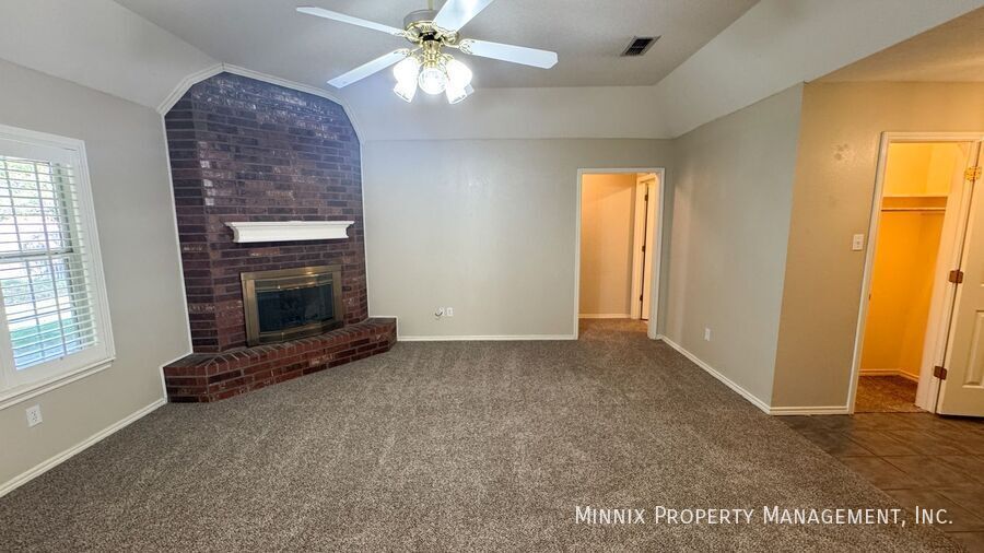 Building Photo - 2820 86th St