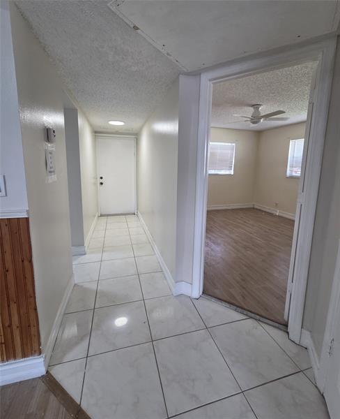Building Photo - 7901 S Colony Cir