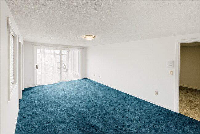 Building Photo - 542 S Woodland Dr