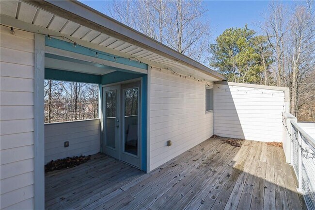 Building Photo - 1412 Peter Haughton Way