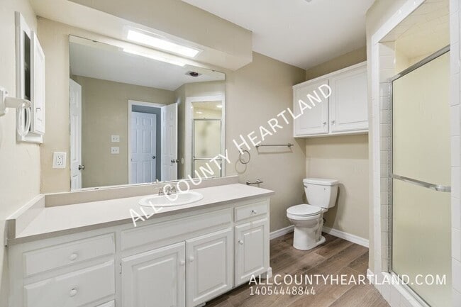 Building Photo - 3209 Castle Rock Rd