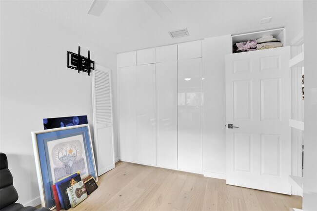 Building Photo - 1035 Boca Cove Ln