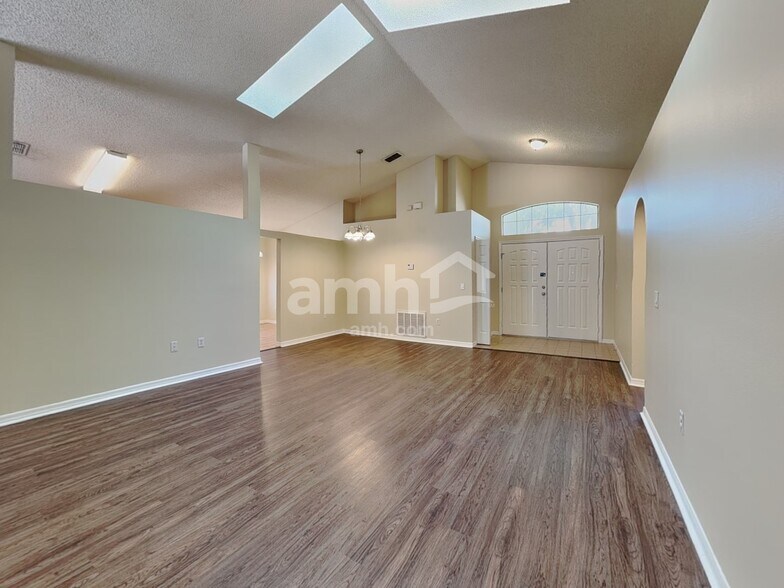 Building Photo - 4308 Iveyglen Ave