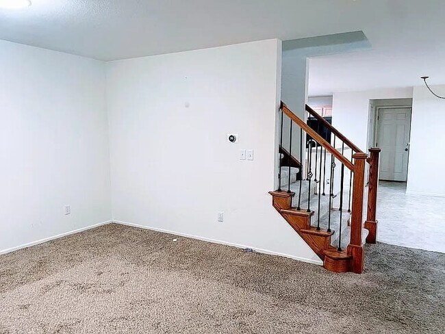Building Photo - 12833 Mayfair Way