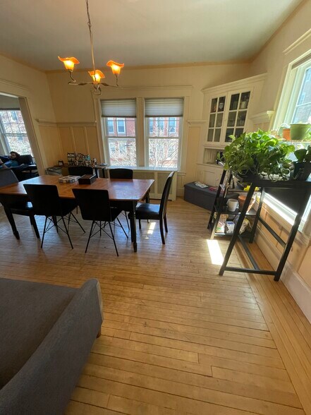 Building Photo - 222 Rawson Rd