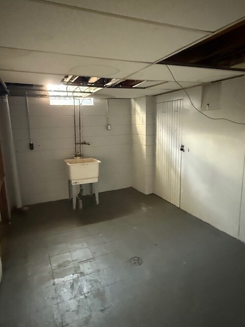 Building Photo - 19701 Tracey St