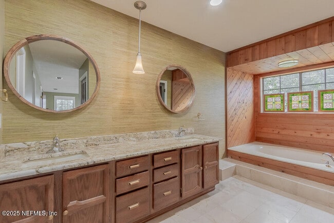 Building Photo - 4944 Mariners Point Dr