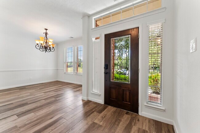 Building Photo - 2 Granite Path Pl