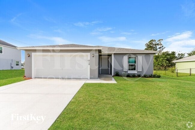 Building Photo - 310 SW Undallo Rd
