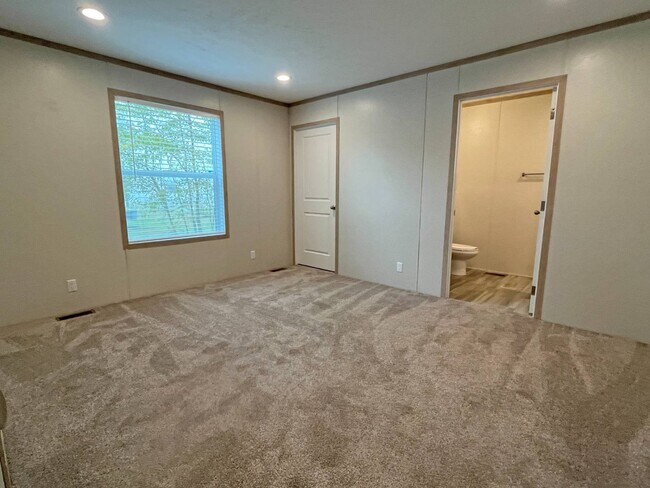 Building Photo - 2404 N 8th St