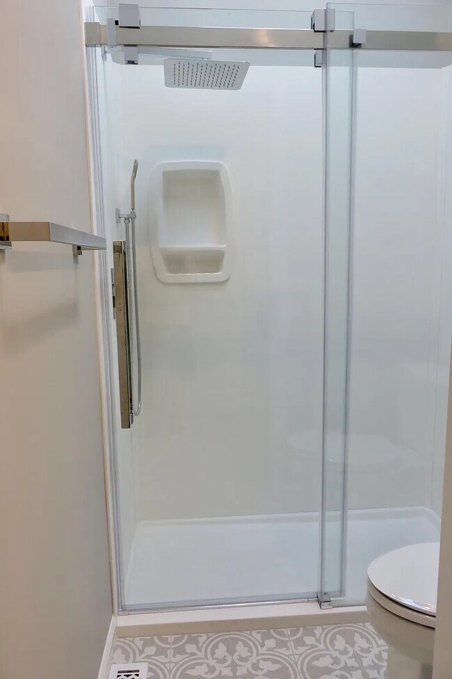 primary bathroom shower - 2051 Park Ave