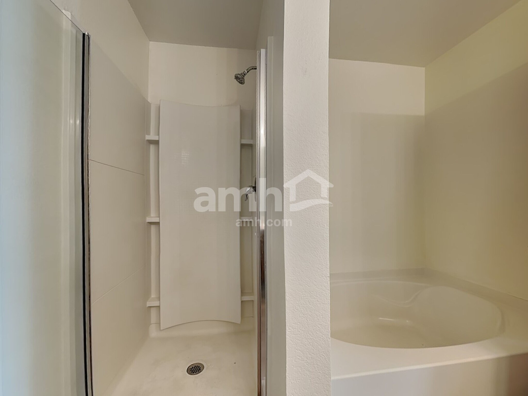 Building Photo - 306 Azalea Dr