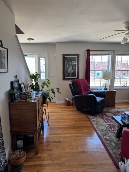 Building Photo - 109 Bowman St